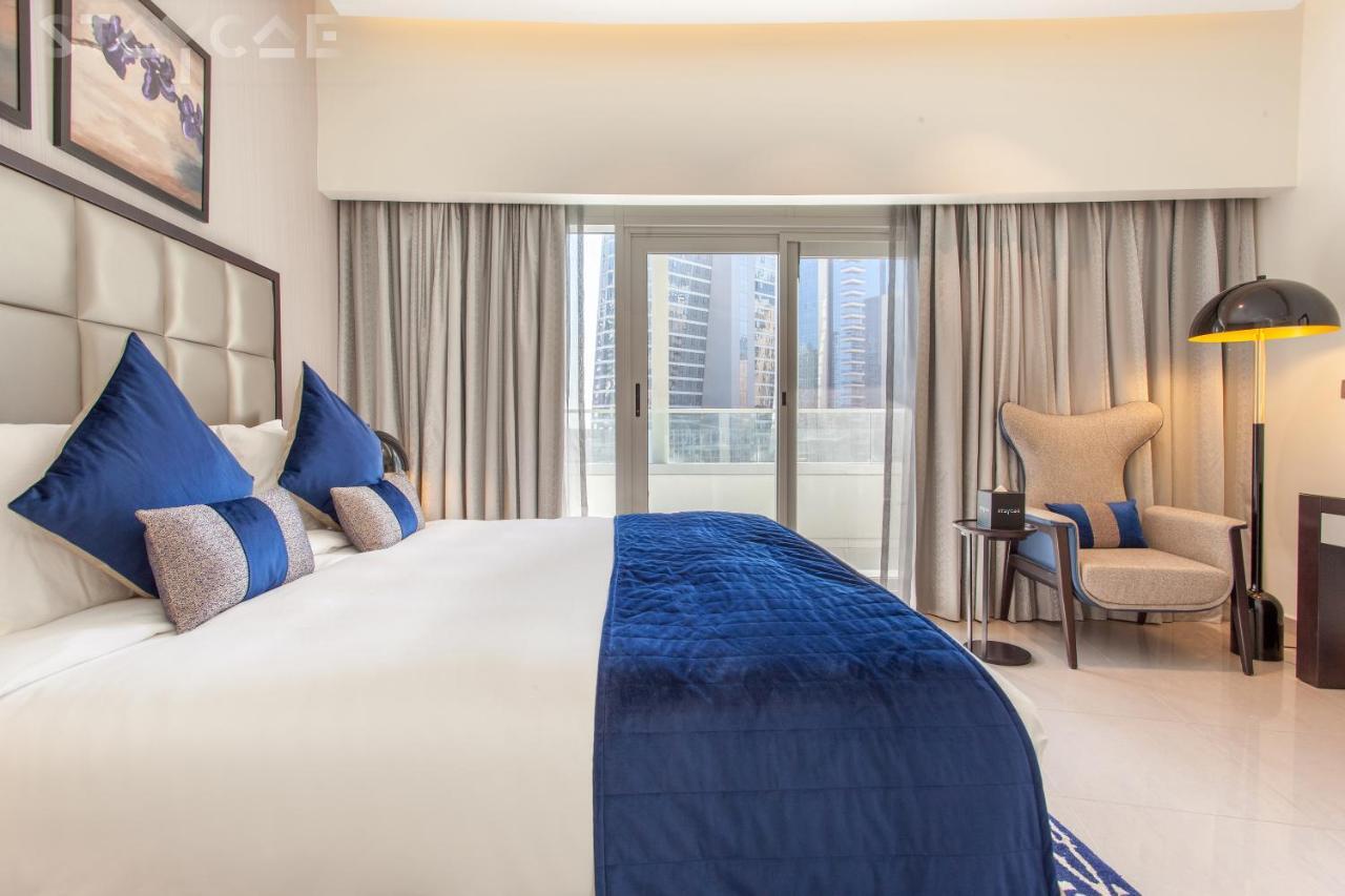 Staycae Holiday Homes - Majestine Dubai Exteriör bild
