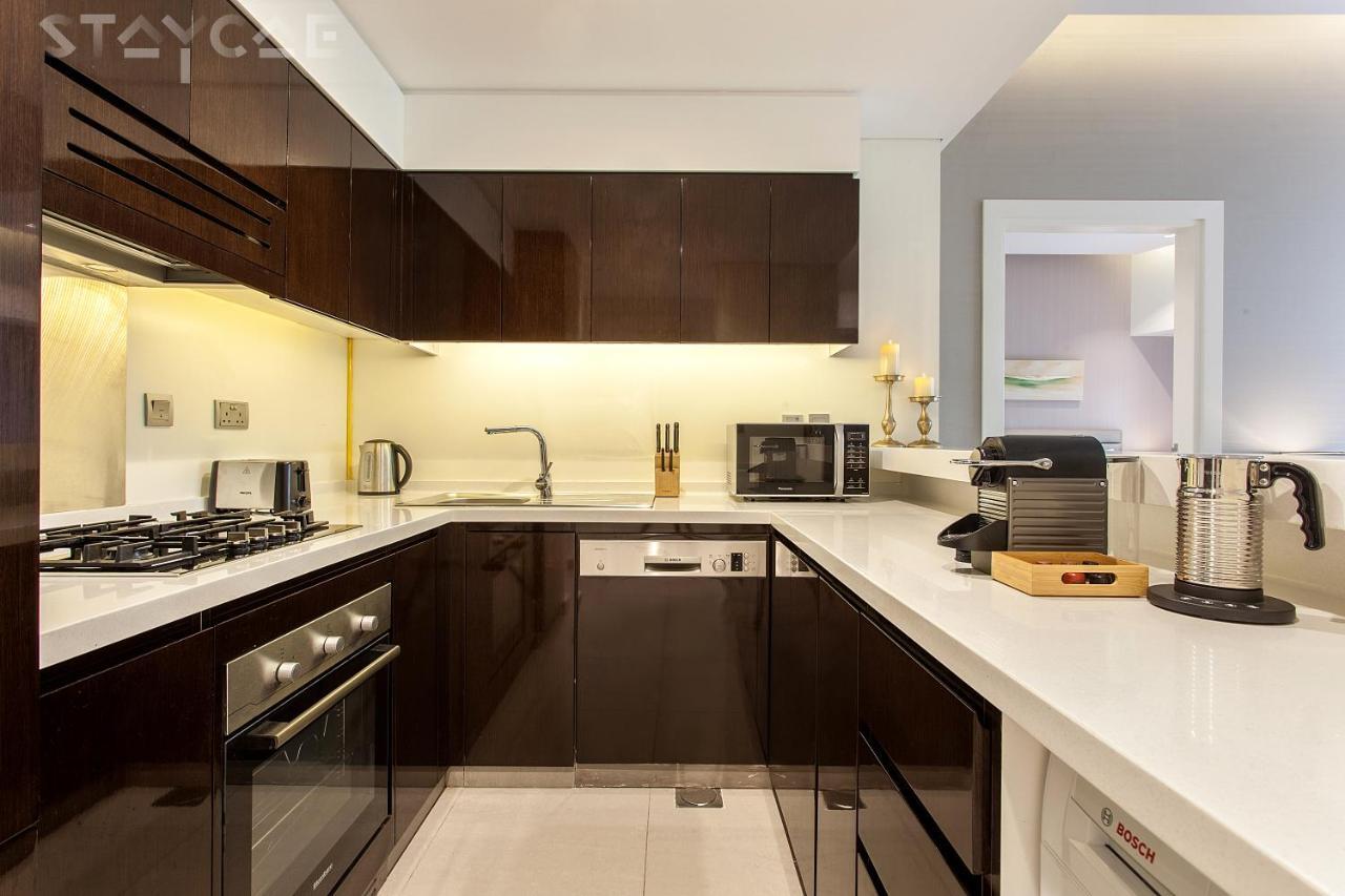 Staycae Holiday Homes - Majestine Dubai Exteriör bild