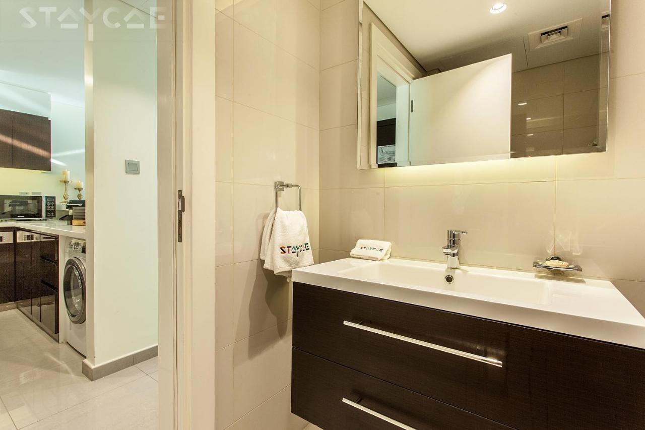 Staycae Holiday Homes - Majestine Dubai Exteriör bild